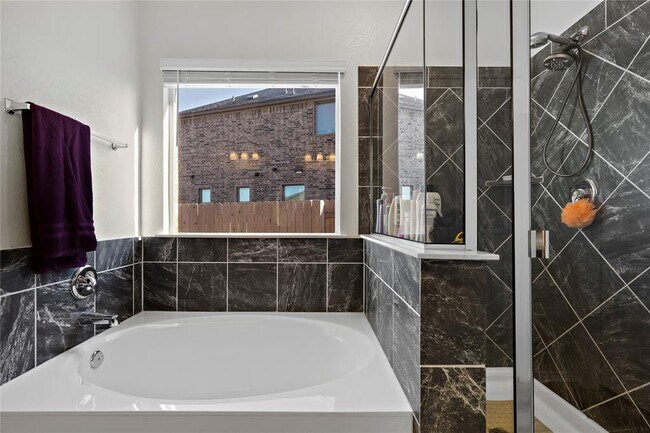 Building Photo - 1128 Hemlen Cv