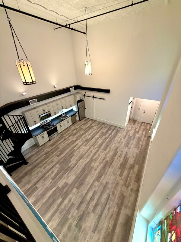 Building Photo - 177 Chestnut St