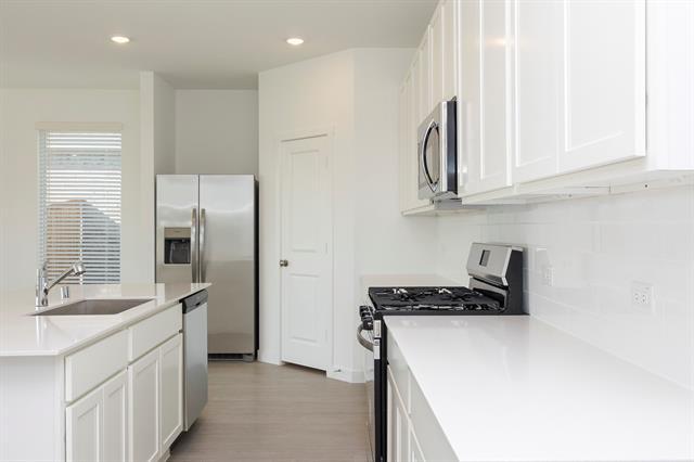 Building Photo - 2220 Pommel Ln