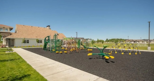 Building Photo - 651 S 2400 W