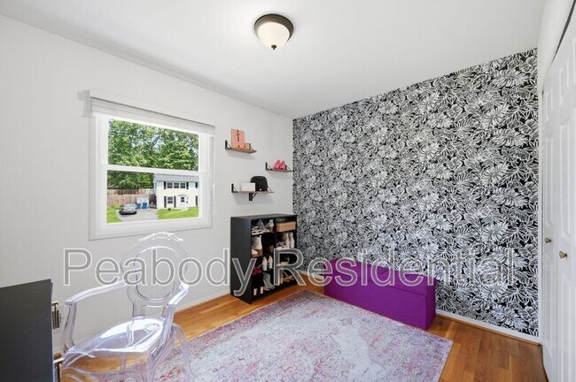 Building Photo - 6426 Carriage Dr
