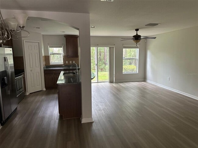 Building Photo - 2800 Birchcreek Dr