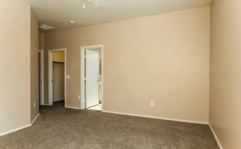 Building Photo - 2438 E Mobile Ln