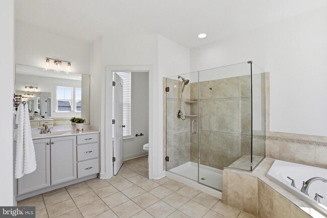 Building Photo - 1312 Volunteer Dr