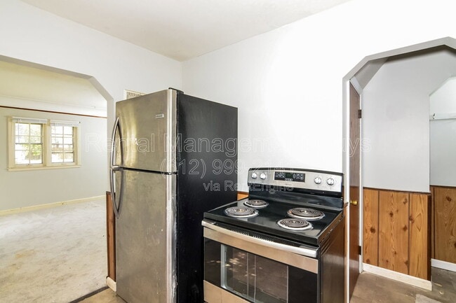 Building Photo - 4400 Xenia Ave N