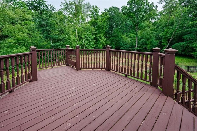 Building Photo - 105 Chablis Ct