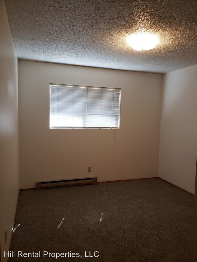 Building Photo - 2 br, 1 bath Apartment - 201 W Taylor Ave.