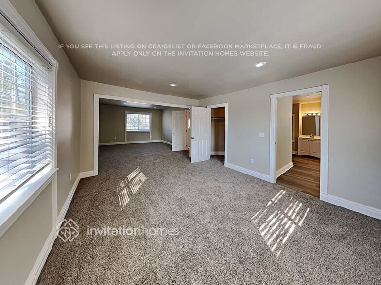 Building Photo - 9914 74th St SW