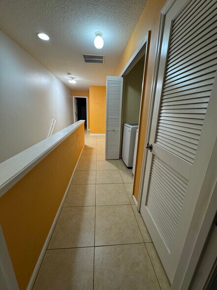 Building Photo - 2391 White Sands Dr