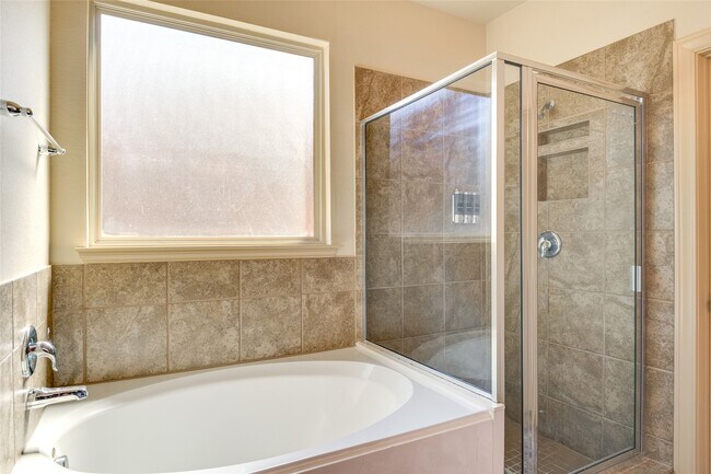 Building Photo - 8470 Coral Cove Pass Ln