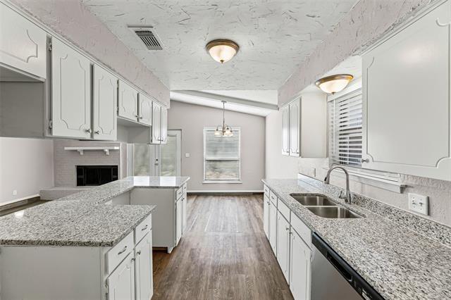 Building Photo - 221 Asbury Dr