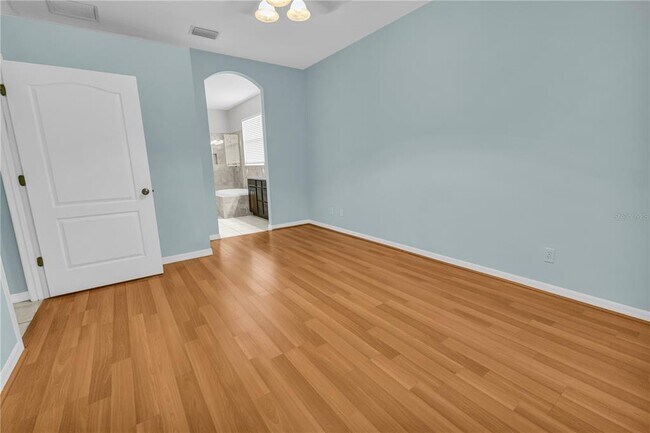 Building Photo - 721 Stonecrest Dr