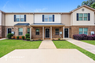 Building Photo - 3 Bedroom Atlanta Home