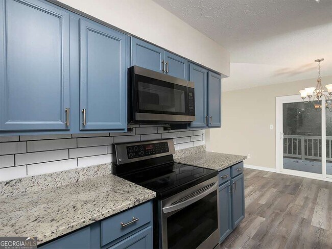 Building Photo - 3874 Mulkey Cir SW