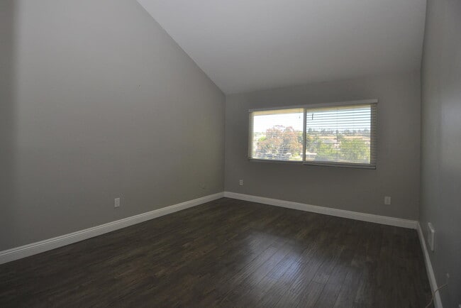 Building Photo - 4022 Layang Layang Cir