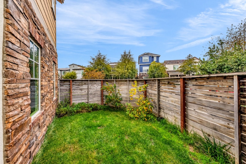 Building Photo - 33 Irby Ranch Dr