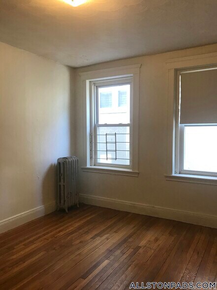 Building Photo - 25 Walbridge St