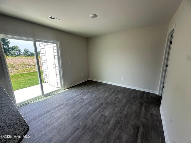 Building Photo - 4117 Laurel Rdg Dr