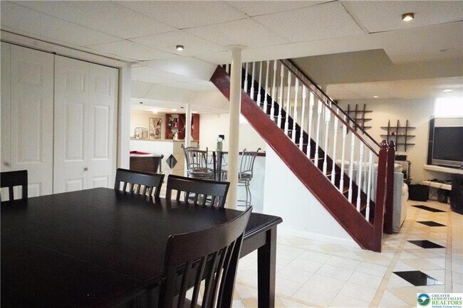 Building Photo - 202 McNair Cir