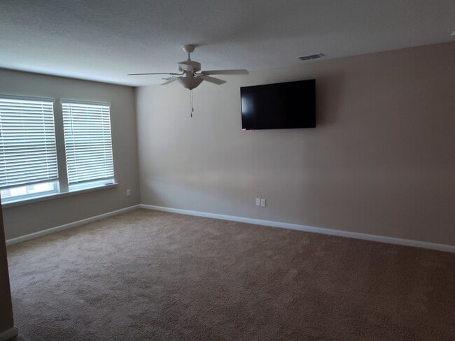 Building Photo - 38 Appleton Ct