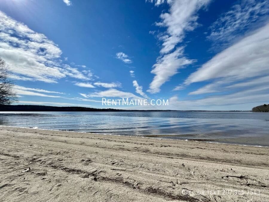 Building Photo - 8 Sand Beach Ln