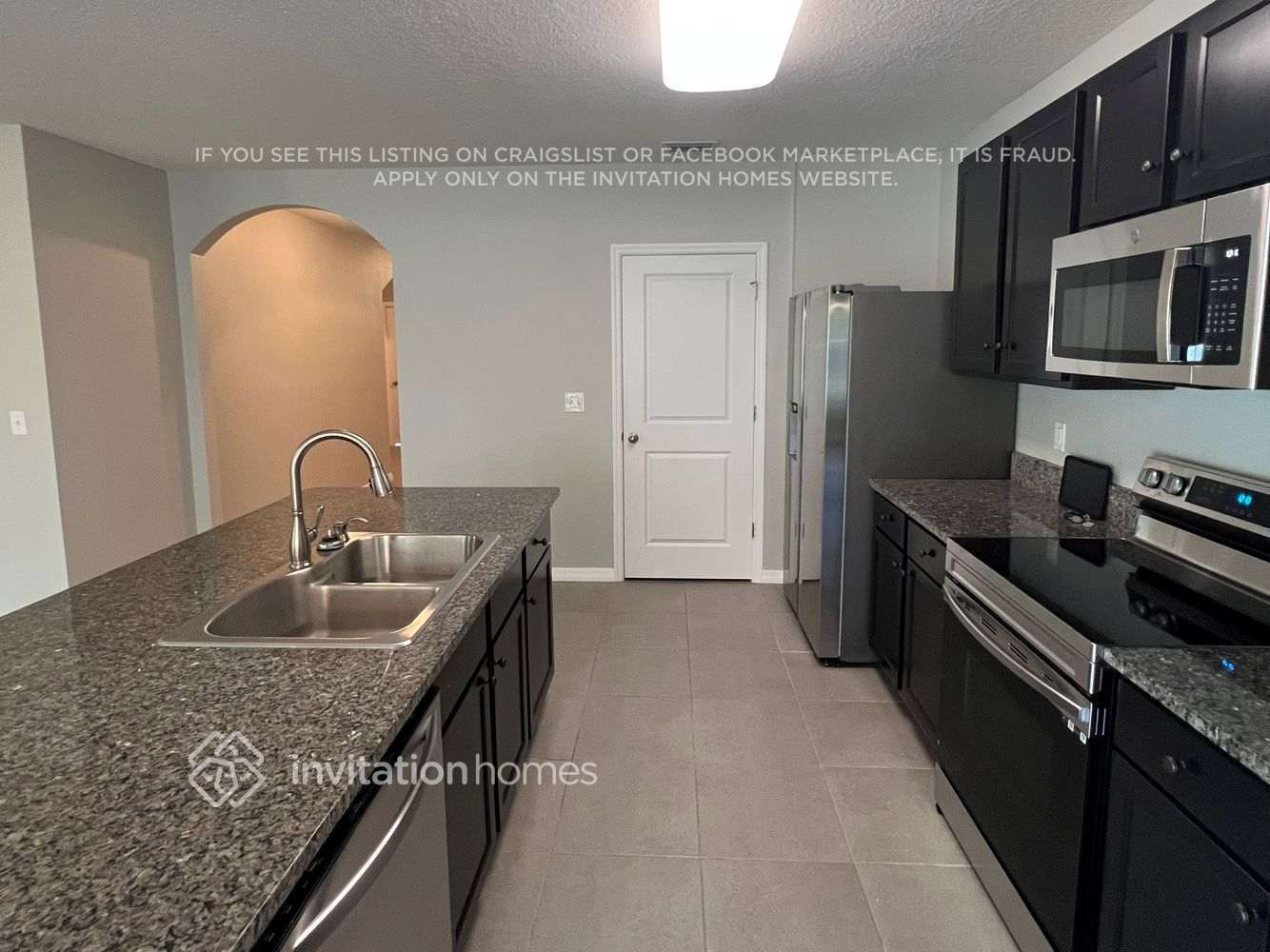 Building Photo - 14954 Flowing Gold Dr