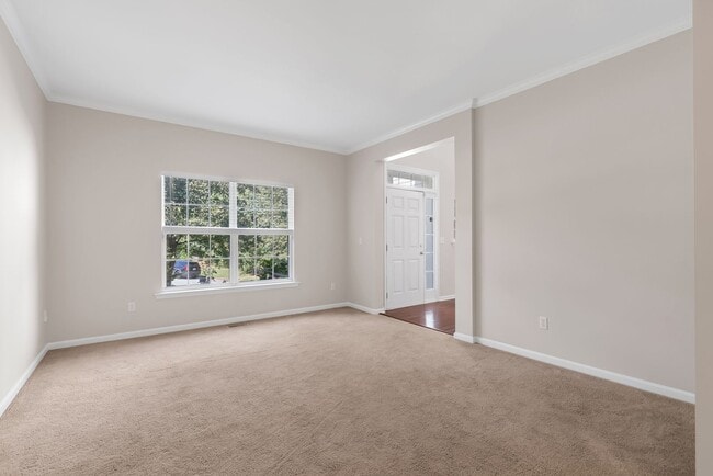 Building Photo - 524 S Orchard Farms Ave