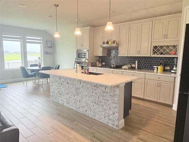 Building Photo - 5202 Mulberry Thicket Trl
