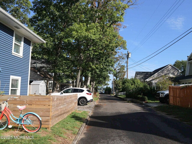 Building Photo - 1109 Trenton Ave