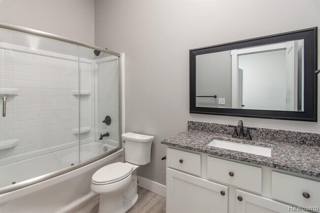 Building Photo - 2455 Crumb Rd