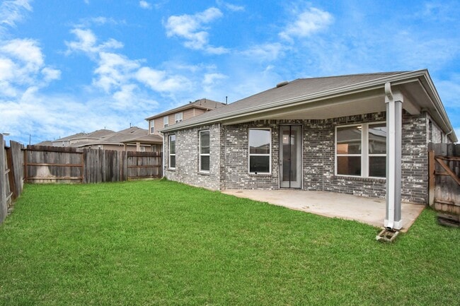 Building Photo - 2030 Domeniko Dr