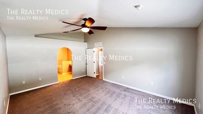 Building Photo - 130 Wheatfield Cir