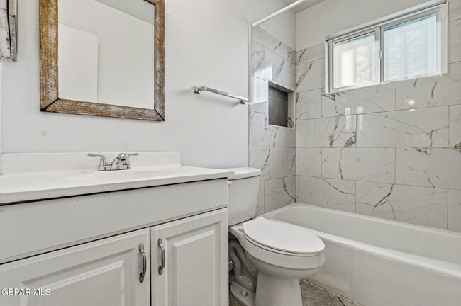 Building Photo - 10837 Gemstone St