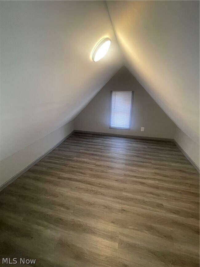 Building Photo - 12007 Beulah Ave