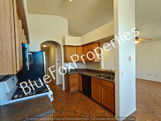 Building Photo - 60354 Alpine Way