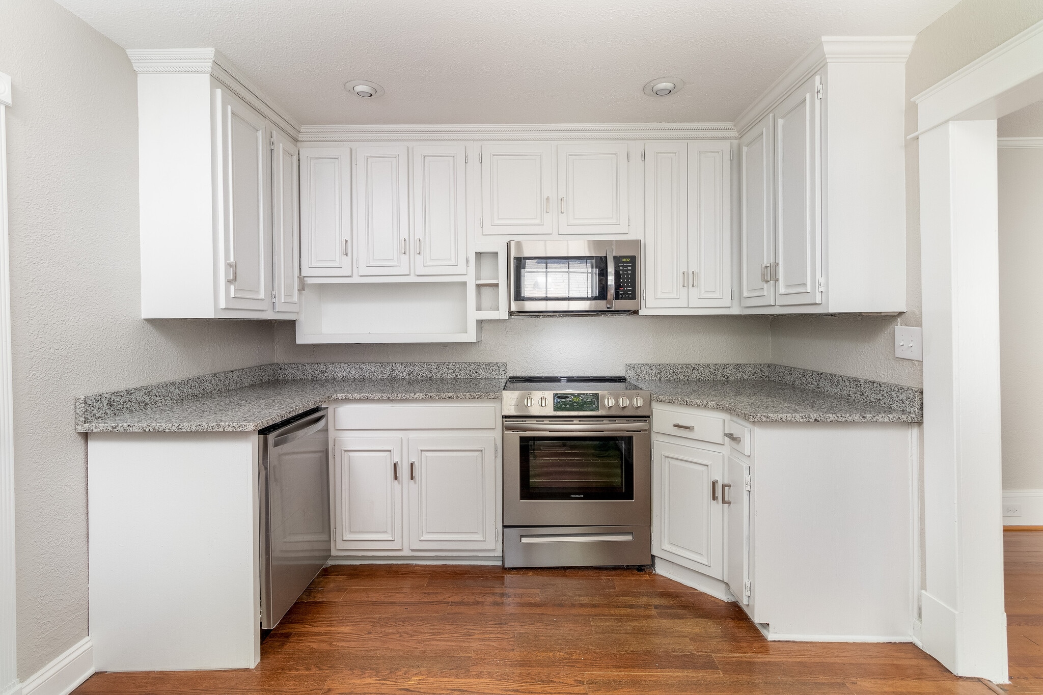 Brand New Stainless Steel Appliances, Granite Countertops, and Freshly Painted Cabinets - 1510 Glenwood Ave