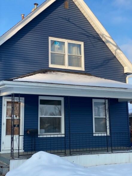 Building Photo - 228 Wilson Ave SW