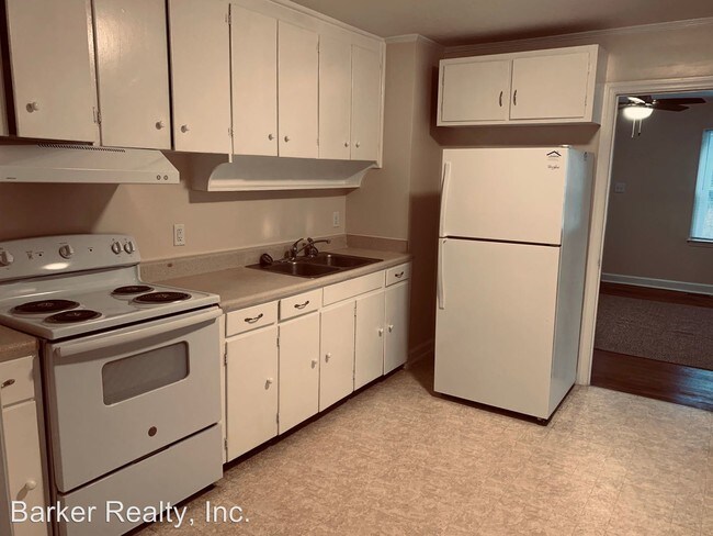 Building Photo - 3 br, 1.5 bath House - 725 Holden Street