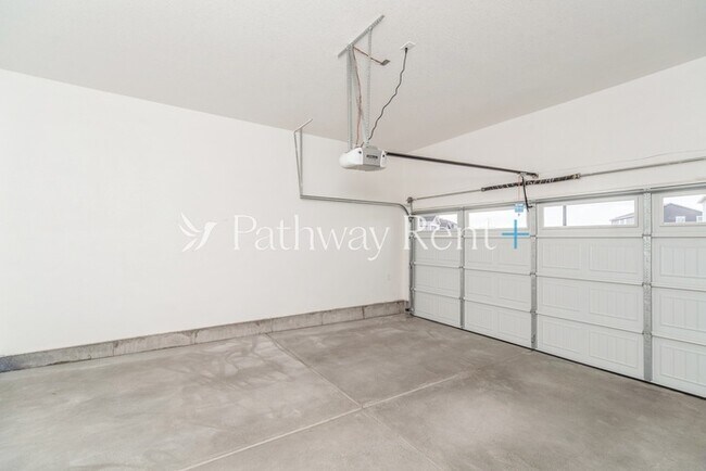 Building Photo - 9351 Yampa St