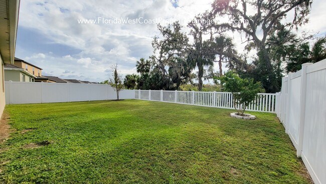 Building Photo - LOVELY 3 BEDROOM/2 BATH HOME WITH FENCED YARD! WILLOW WALK- PALMETTO!!!