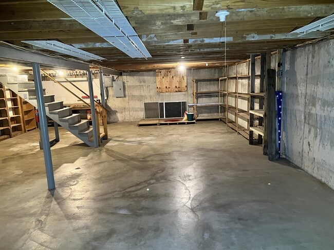 Building Photo - 9310 Habersham Dr