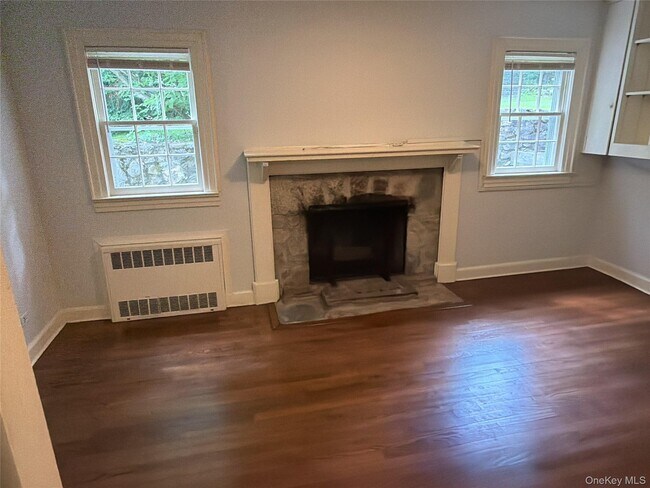 Building Photo - 6 Raven Way