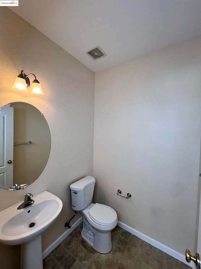 Building Photo - 1371 Brooktrail Dr