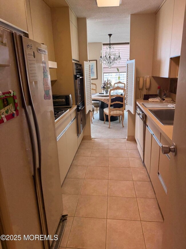 Building Photo - 787 Ocean Ave N