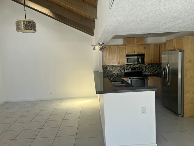 Building Photo - 6480 Contempo Ln