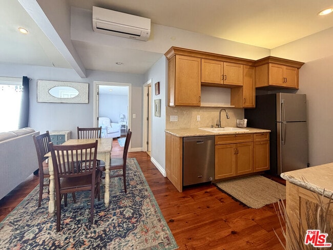 Building Photo - 3950 Las Flores Canyon Rd