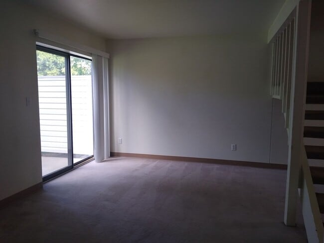 Building Photo - Fort Collins Condo for Rent – Updated and Move-In Ready