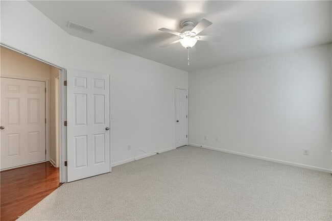Building Photo - 2777 Loftview Square