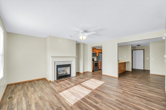 Building Photo - 2733 Rainbow Ave