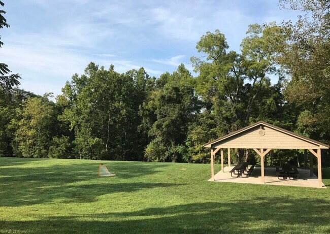 Building Photo - 10394 Meadowhead Cir